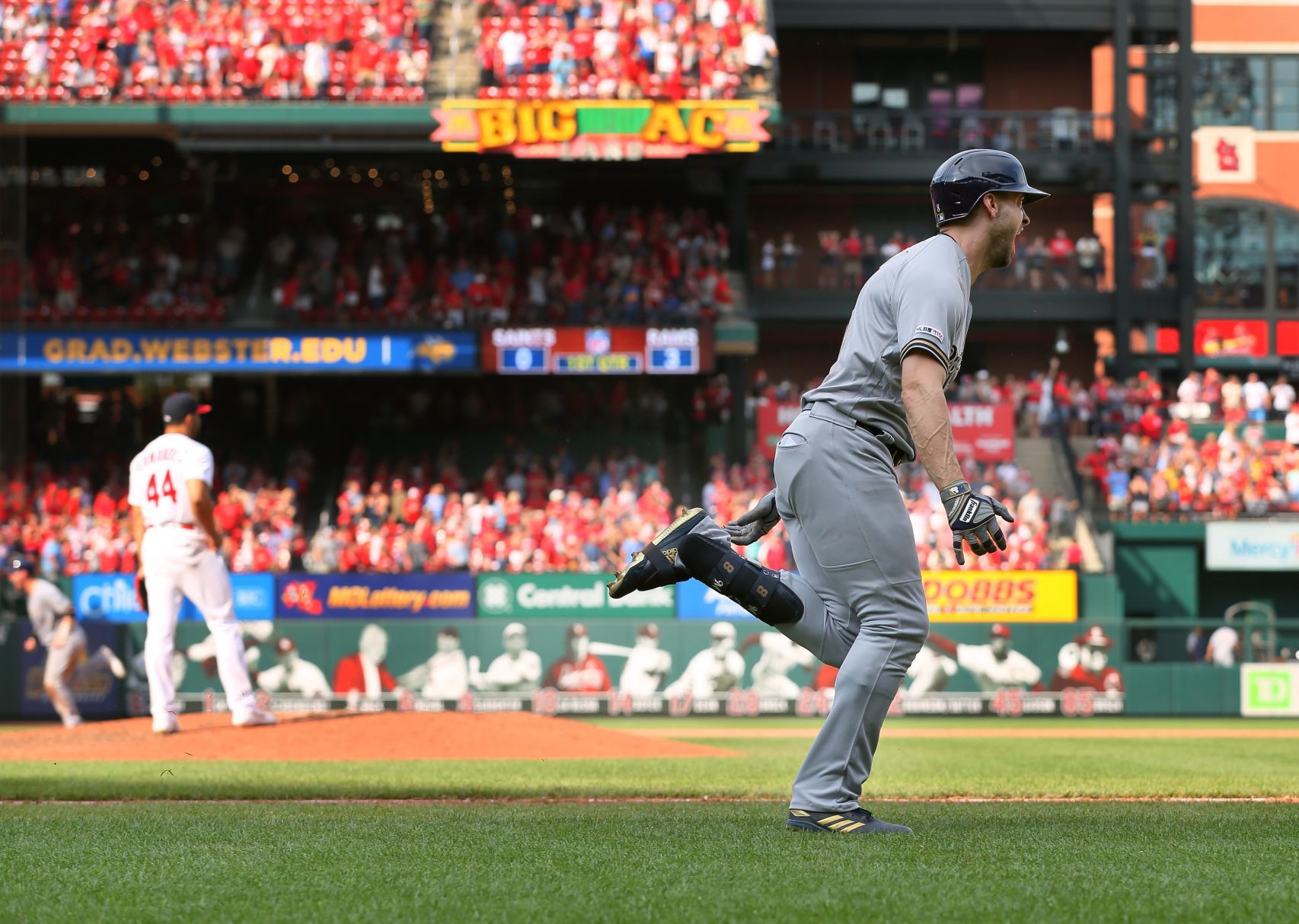 Milwaukee Brewers vs St. Louis Cardinals